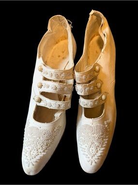 Antique white beaded fabric small women's dress multiple strap shoes 1800s